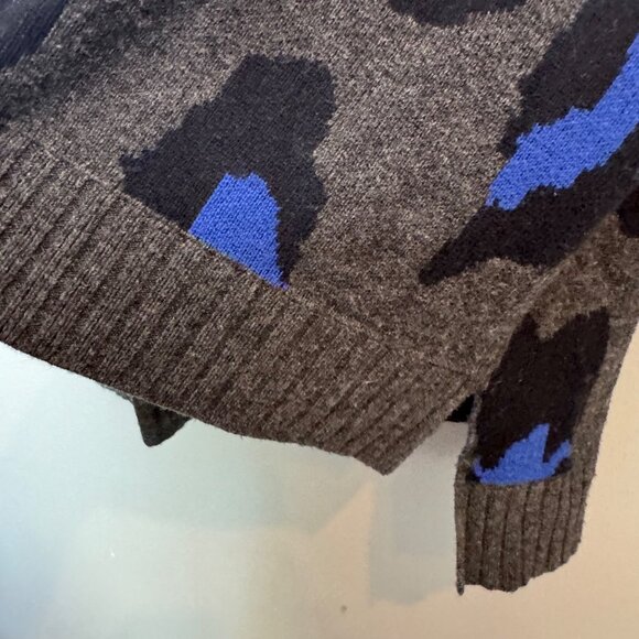 ATHLETA leopard wool cashmere crew sweater size M - Picture 6 of 8